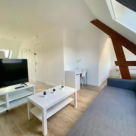 Love hotel Welcome Vert-le-Grand
